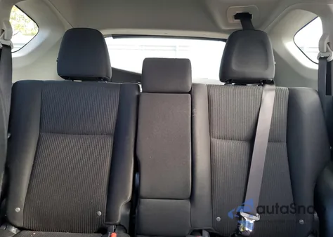 2017 Toyota Rav4 Le z USA, uszkodzony, nr VIN JTMBFREV7HJ121680